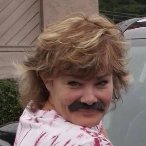 Meet your Posher, Denise